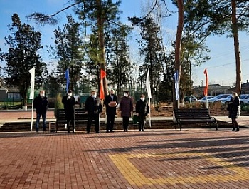 15 декабря проведена общественная приемка площади прилегающей к Дому Культуры хутора Меклета